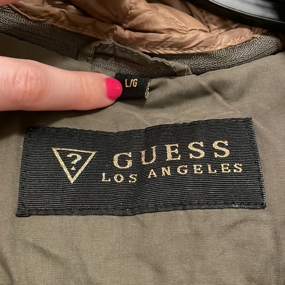 Guess anorak coat/jacket - Picture 4 of 7